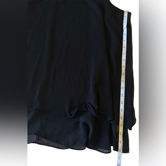 Lane Bryant - Black sleeveless double lined flowy v neck - Picture 6 of 10